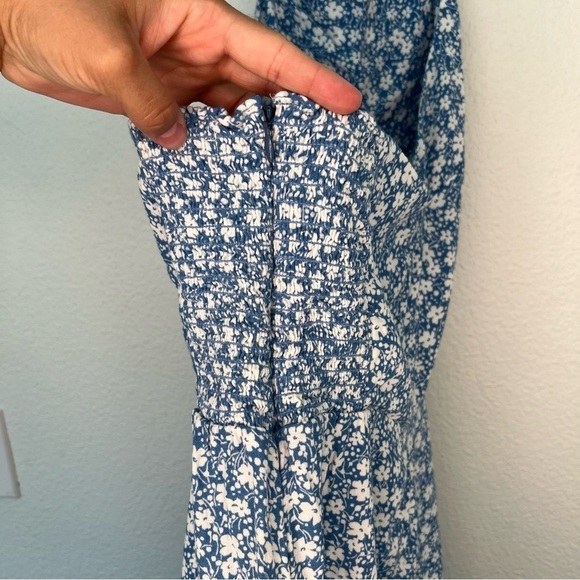 Reformation Tasha Dress in Azzurro 10 - Picture 13 of 16